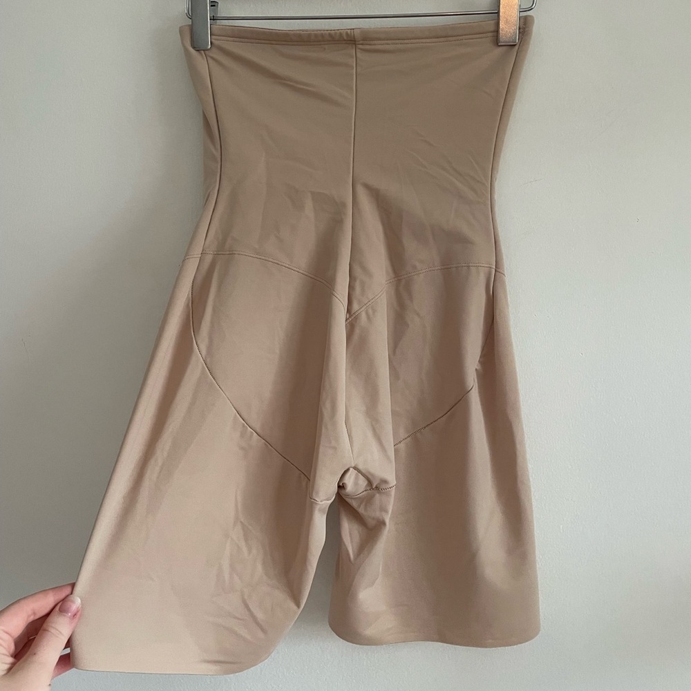 Miraclesuit Beige Shaping Shorts Undergarment Size Medium - Picture 4 of 7